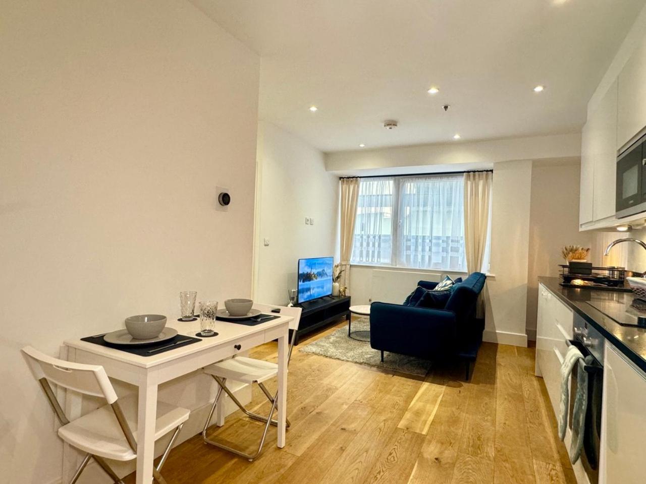 Luxury 2 Bedroom Apartment In Central Croydon With Free Parking المظهر الخارجي الصورة